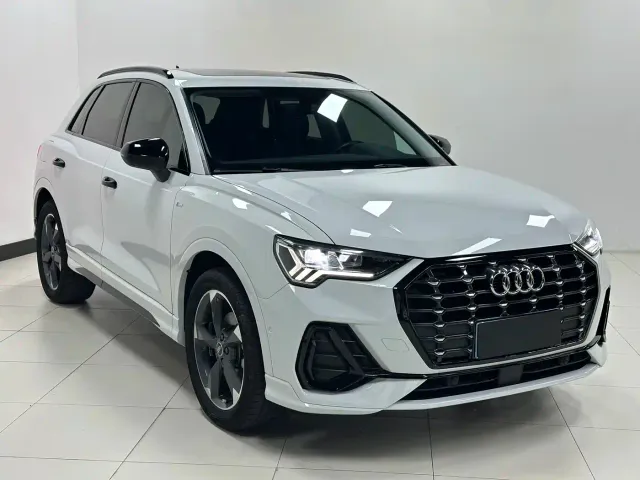 Audi Q3 — Фото автомобиля 3