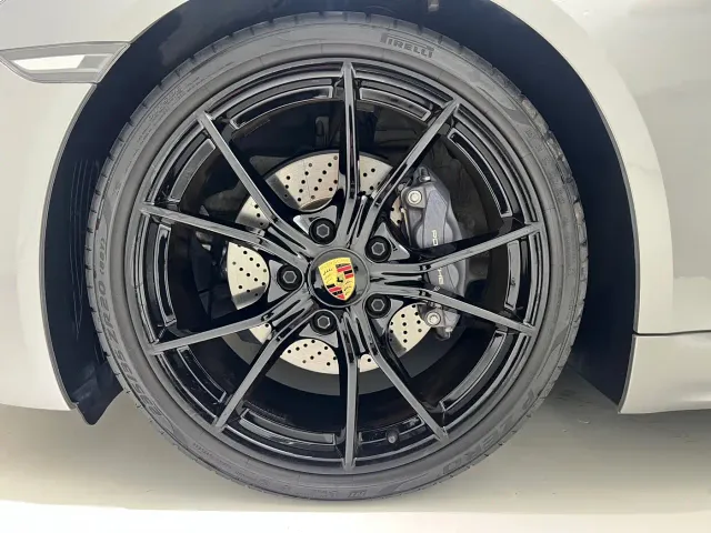 Porsche 718 — Фото автомобиля 12