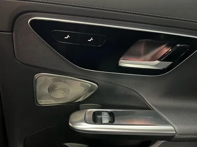 Mercedes-Benz C-Class — Фото автомобиля 20