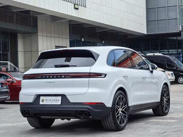 Porsche Cayenne — Фото автомобиля 5