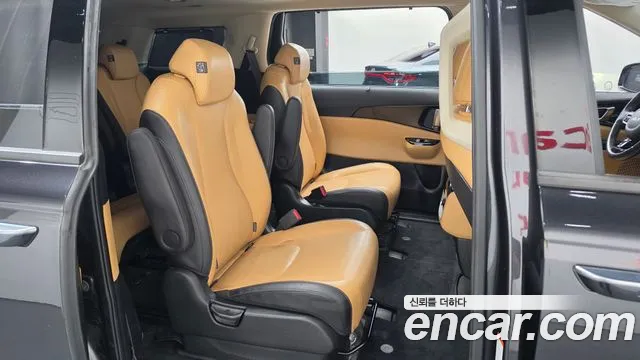 Kia Carnival 4th Gen — Фото автомобиля 11