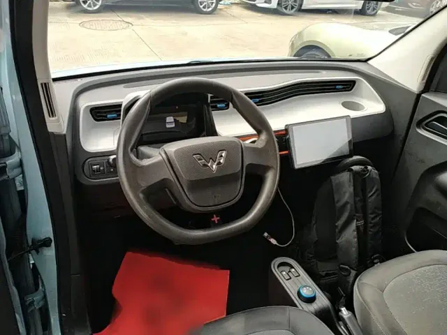 Wuling Hongguang Mini EV — Фото автомобиля 9