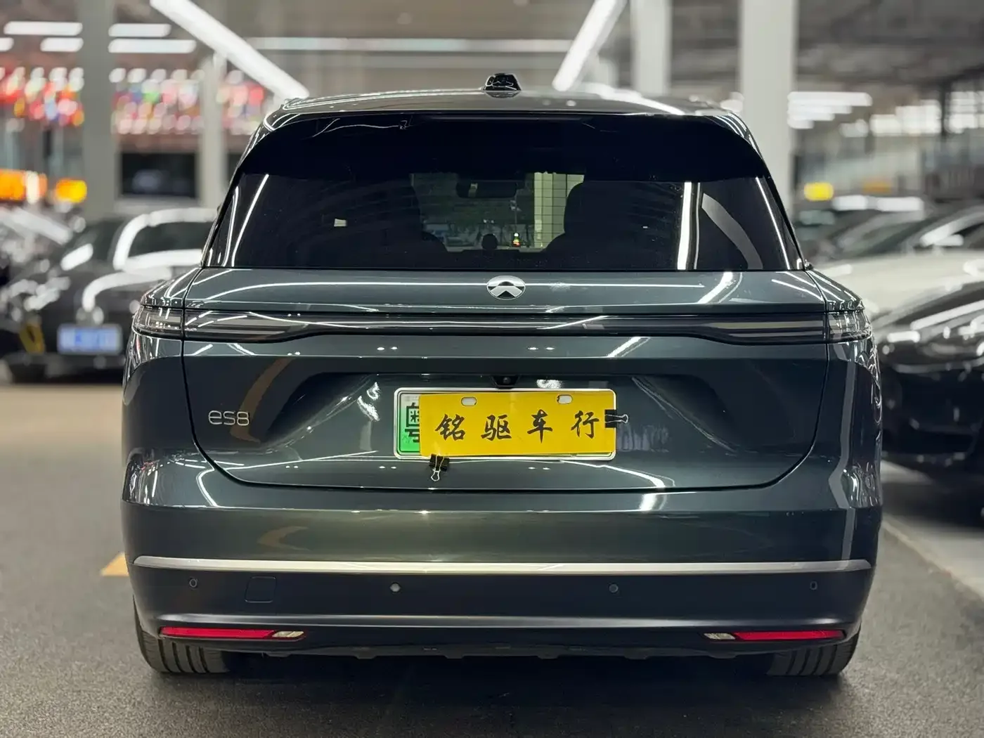NIO NIO ES8 2023 75kWh — Фото автомобиля 5