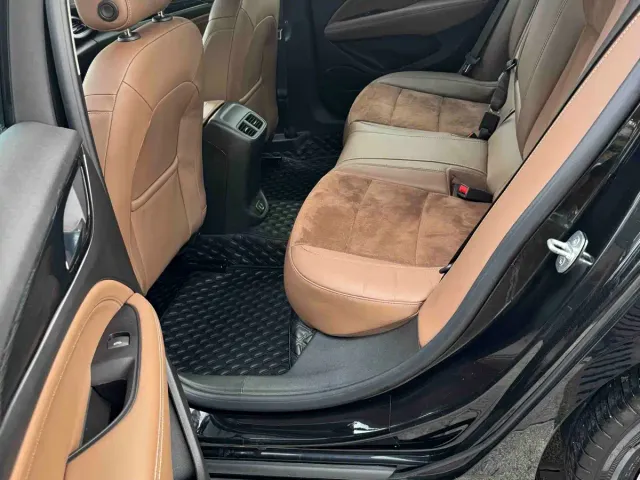 Buick Regal — Фото автомобиля 9