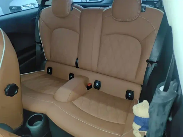 MINI Hatch — Фото автомобиля 16