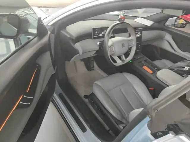 Nio ET5 Touring — Фото автомобиля 15