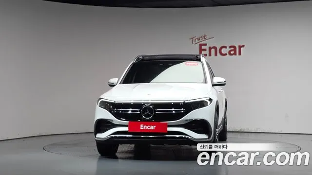 Mercedes-Benz EQB X243 — Фото автомобиля 3
