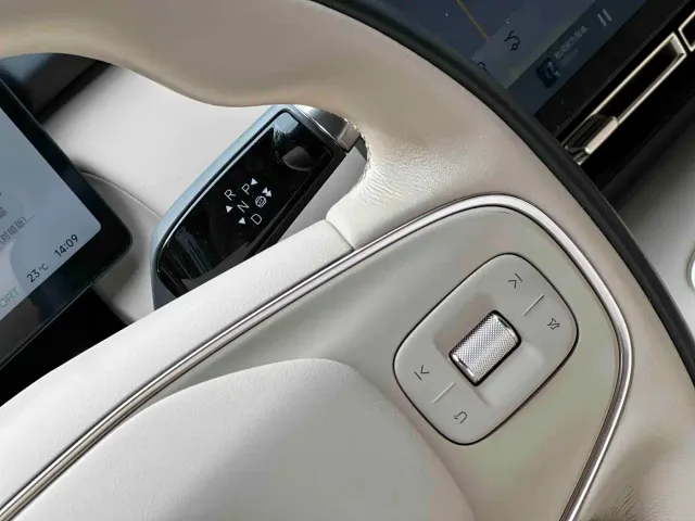 Xpeng P7+ — Фото автомобиля 13