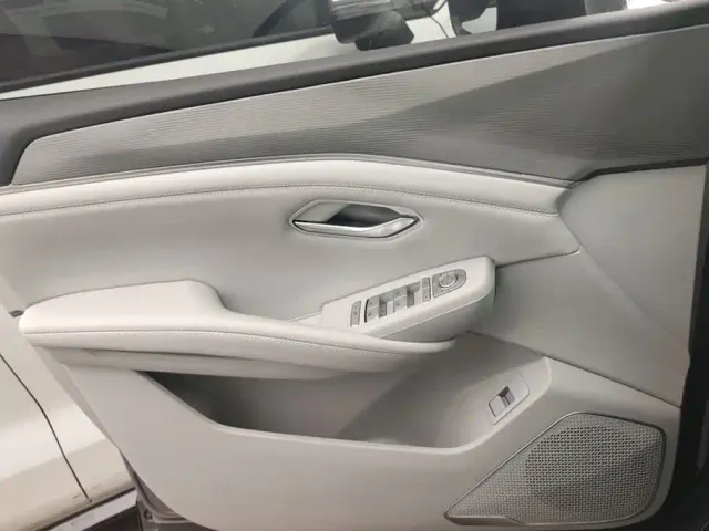 BYD Song Ultra — Фото автомобиля 7