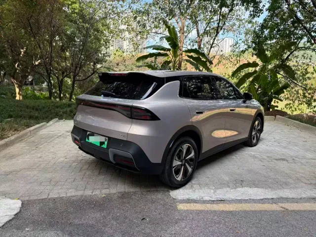 Changan Qiyuan Q05 — Фото автомобиля 11