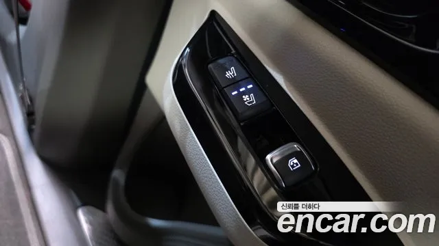 Kia Canival Carnival 4 поколение Дизель 9 мест Hi-Limousine — Фото автомобиля 27