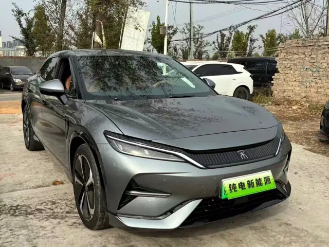 Фотография автомобиля — BYD Song L EV