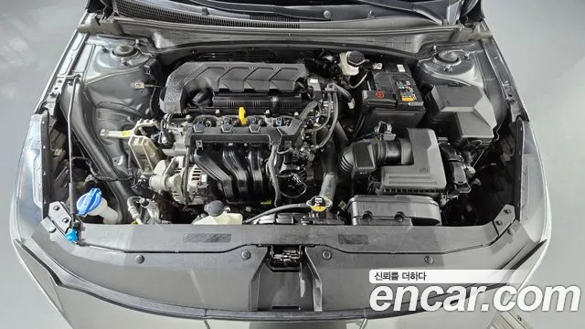 Hyundai Avante — Фото автомобиля 9