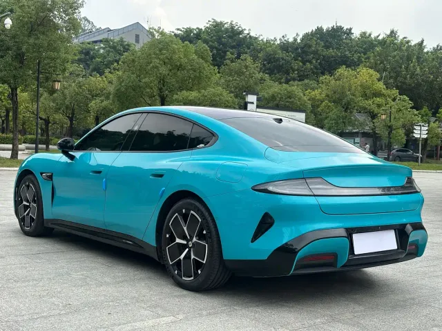 Xiaomi SU7 — Фото автомобиля 19