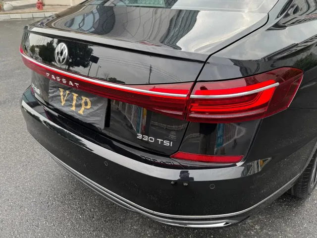 Volkswagen Passat — Фото автомобиля 18