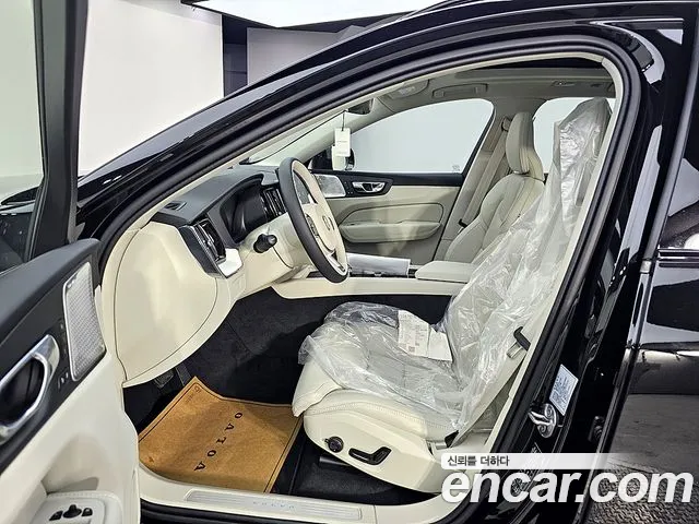 Вольво XC60 — Фото автомобиля 8