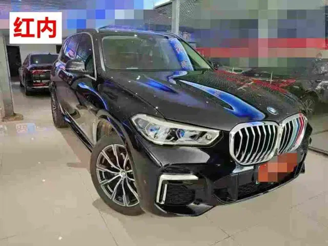 Фотография автомобиля — BMW X5