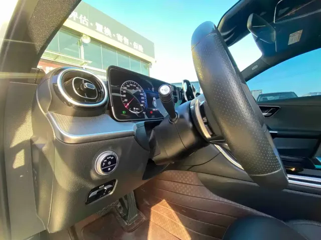 Mercedes-Benz C-Class — Фото автомобиля 9