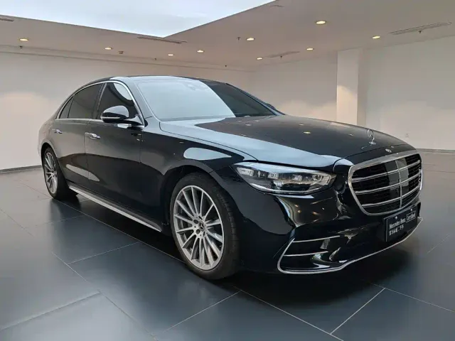 Mercedes-Benz S-Class — Фото автомобиля 2