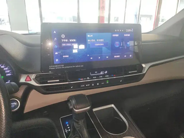 Toyota Granvia — Фото автомобиля 12