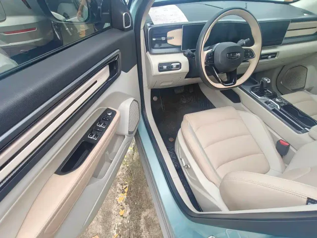 Geely ICON — Фото автомобиля 4