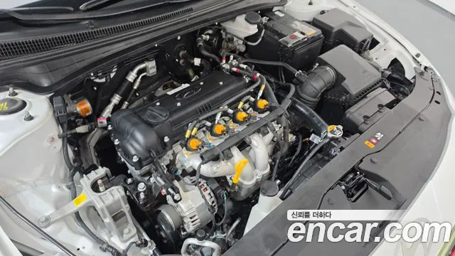 Hyundai Avante CN7 — Фото автомобиля 9