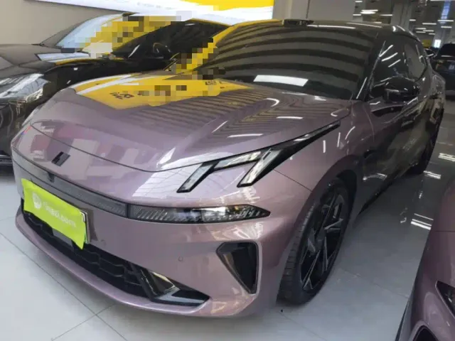 Фотография автомобиля — Lynk & Co 07 EM-P