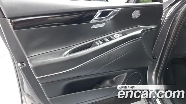 Genesis GV80 2.5T Бензин 2WD — Фото автомобиля 23
