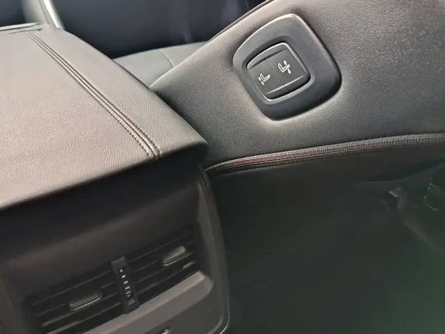 Toyota Avalon — Фото автомобиля 14