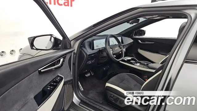 Kia EV6 — Фото автомобиля 10