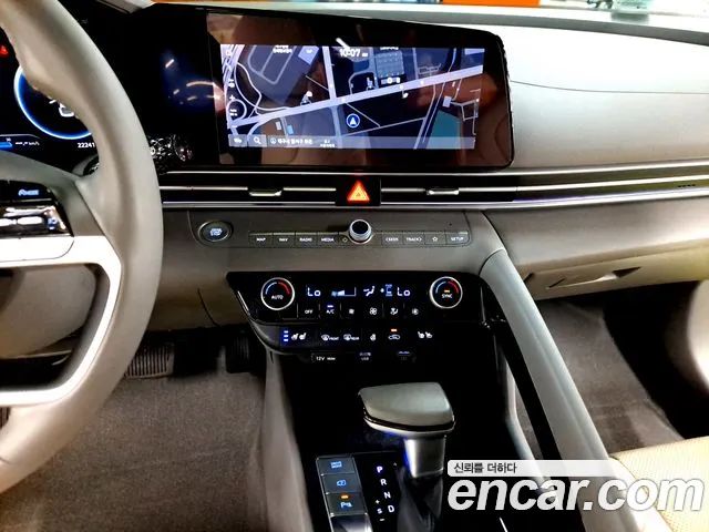 Hyundai Avante CN7 — Фото автомобиля 13