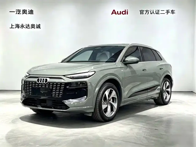 Фотография автомобиля — Audi Q6L e-tron