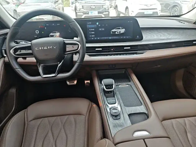 Chery Arrizo 8 — Фото автомобиля 9