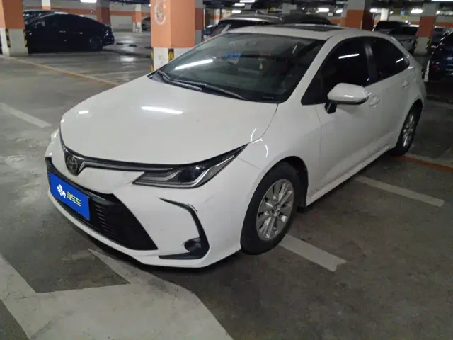 Фотография автомобиля — Toyota Corolla