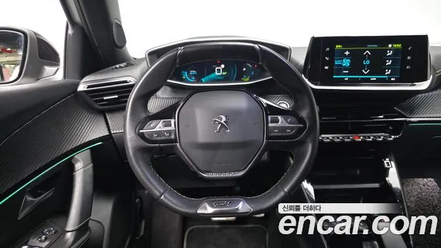 Peugeot 2008 Generation 2 — Фото автомобиля 12