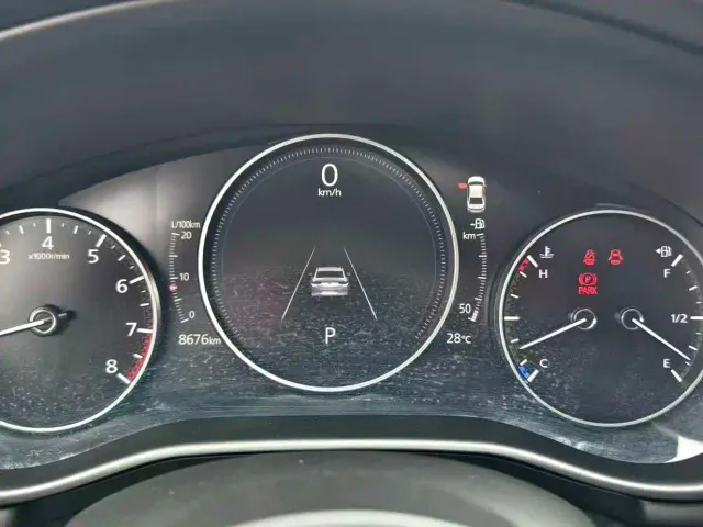 Mazda Axela — Фото автомобиля 18