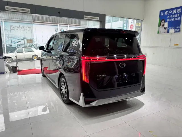 GAC Trumpchi E9 — Фото автомобиля 4