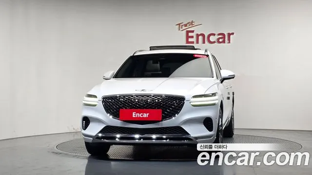Genesis GV70 — Фото автомобиля 3