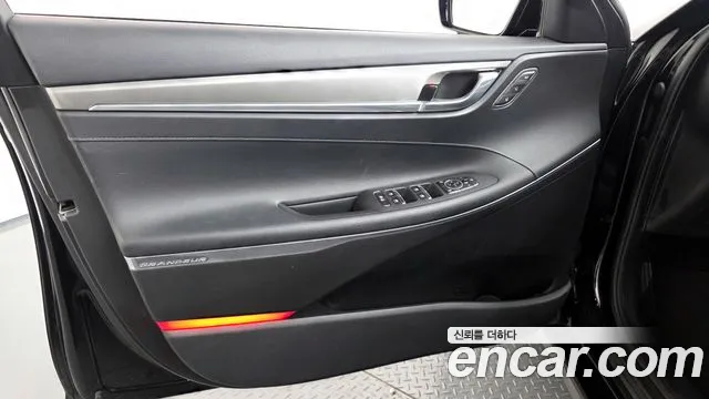 Hyundai Grandeur Новый Grandeur IG — Фото автомобиля 21