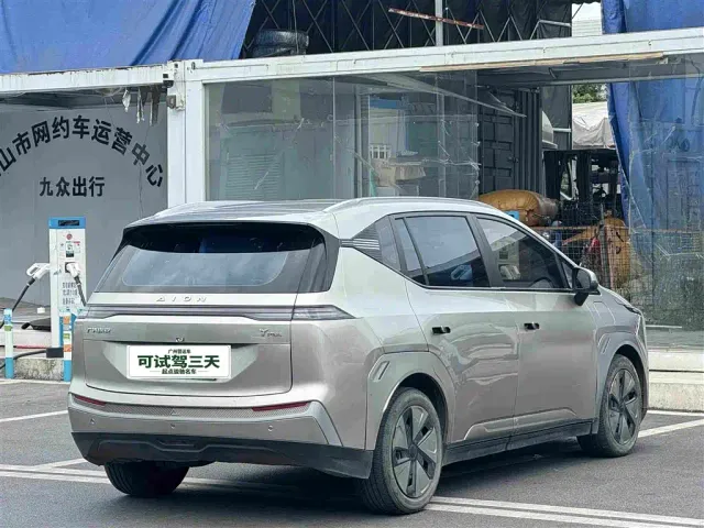 GAC Aion Y — Фото автомобиля 10