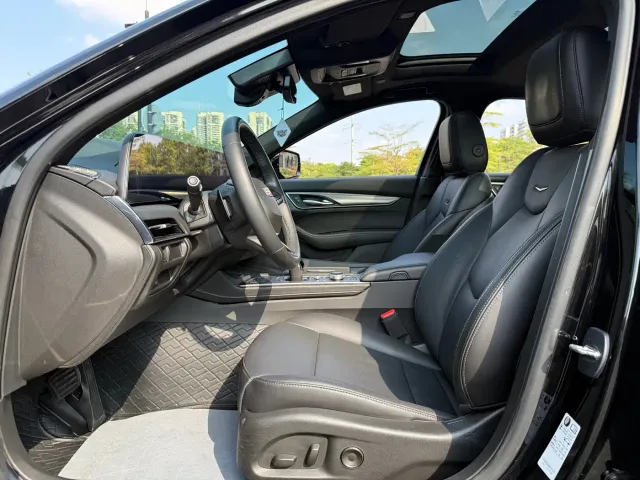 Cadillac CT5 — Фото автомобиля 8