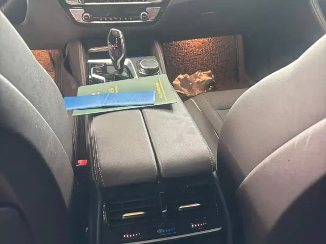 BMW 5 Series — Фото автомобиля 13