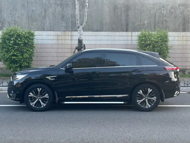 Honda UR-V — Фото автомобиля 8