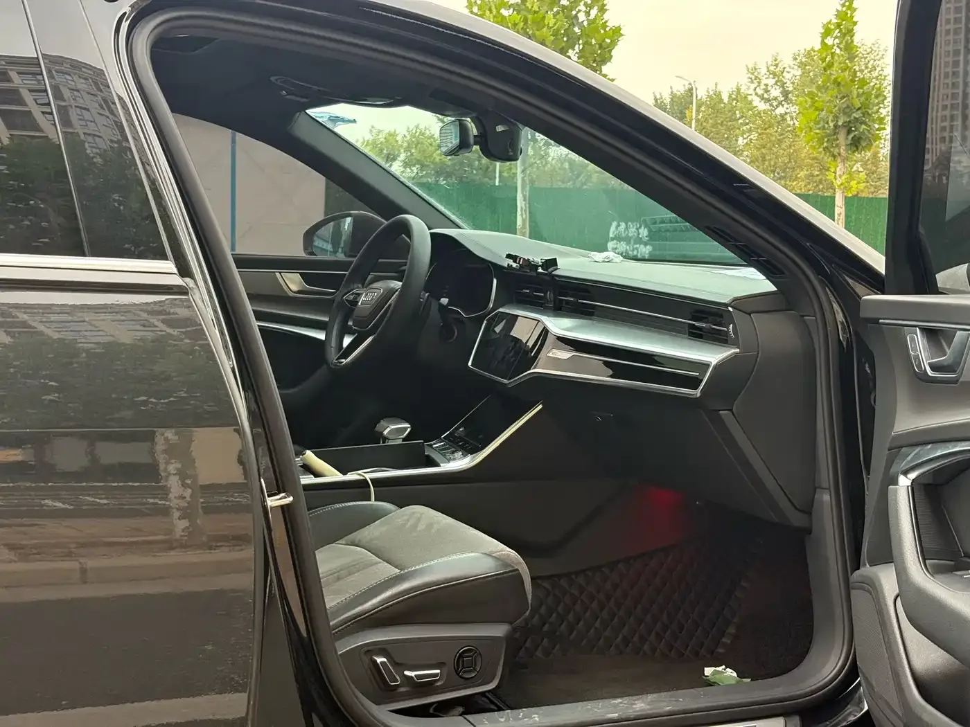 Audi Audi A6L 2024 45 TFSI Premium Dynamic — Фото автомобиля 4