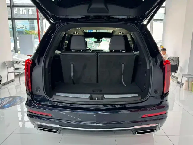 Cadillac XT6 — Фото автомобиля 17