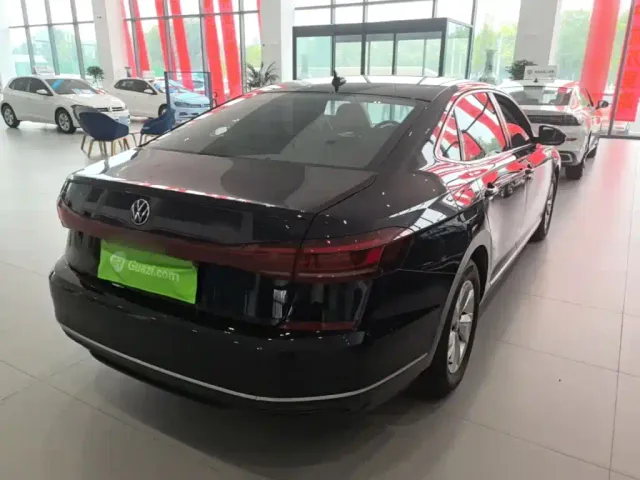 Volkswagen Passat 2025 Outstanding 280TSI Business Edition — Фото автомобиля 6