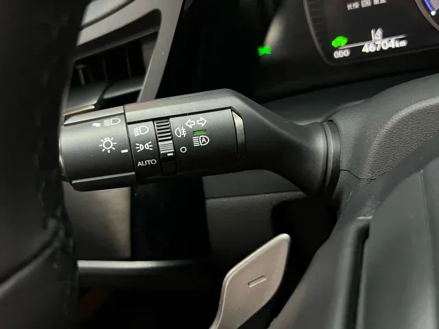 Lexus ES — Фото автомобиля 21
