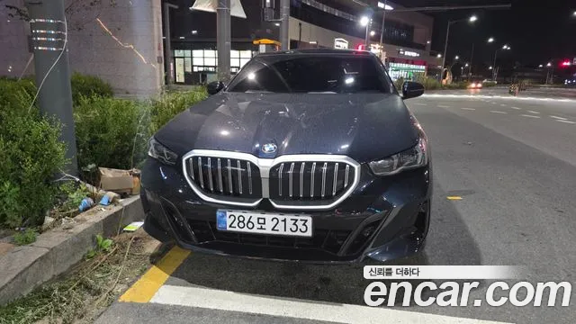 BMW 5 Series G60 — Фото автомобиля 3