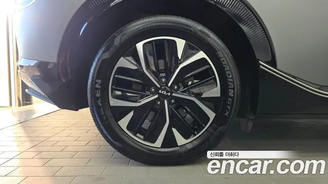 Kia EV6 — Фото автомобиля 5