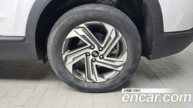 Hyundai Santafe Новый Santa Fe Дизель 2.2 2WD — Фото автомобиля 21